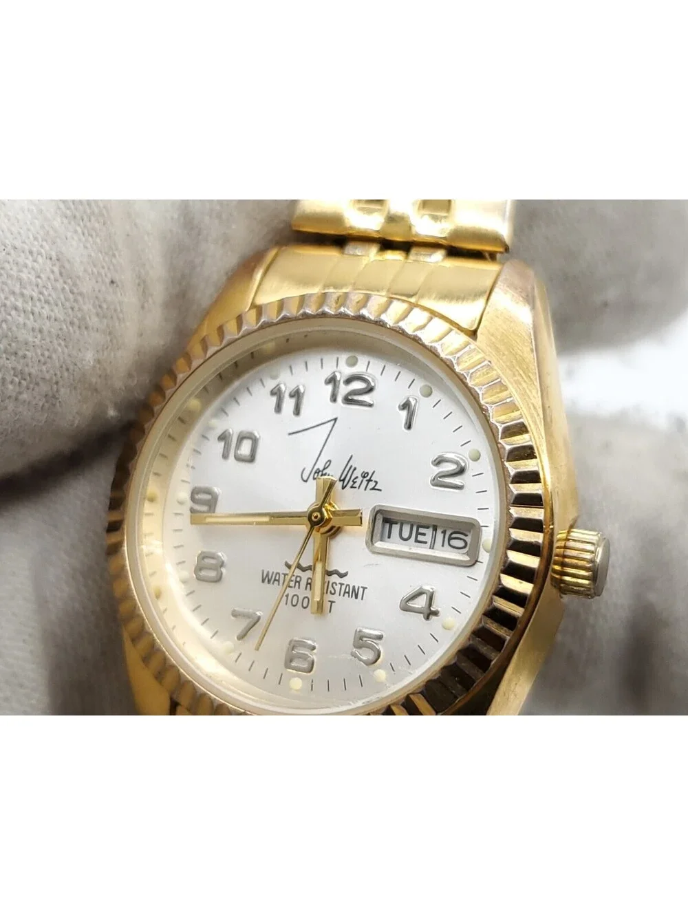 John Weitz Quartz Watch New Battery Gold Tone Silver Day/Date 24mm
